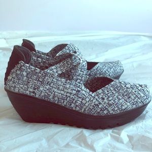 Bernie Meg Pump, size 40 ( size 10 equivalent)